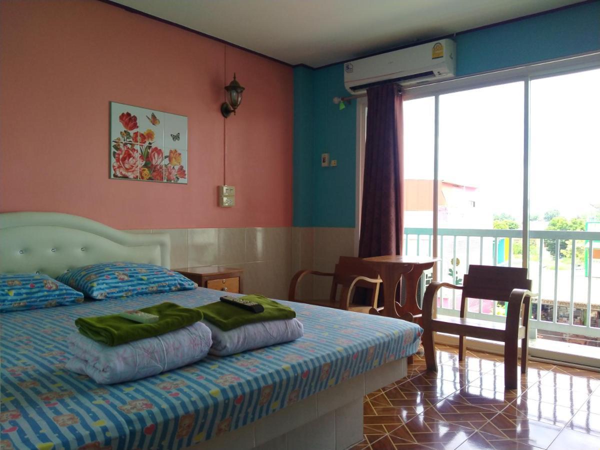 Rueangsrisiri Guesthouse 2 Sukhothai Dış mekan fotoğraf