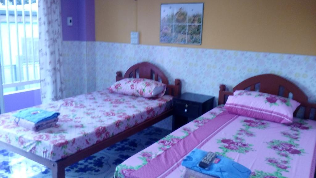 Rueangsrisiri Guesthouse 2 Sukhothai Dış mekan fotoğraf