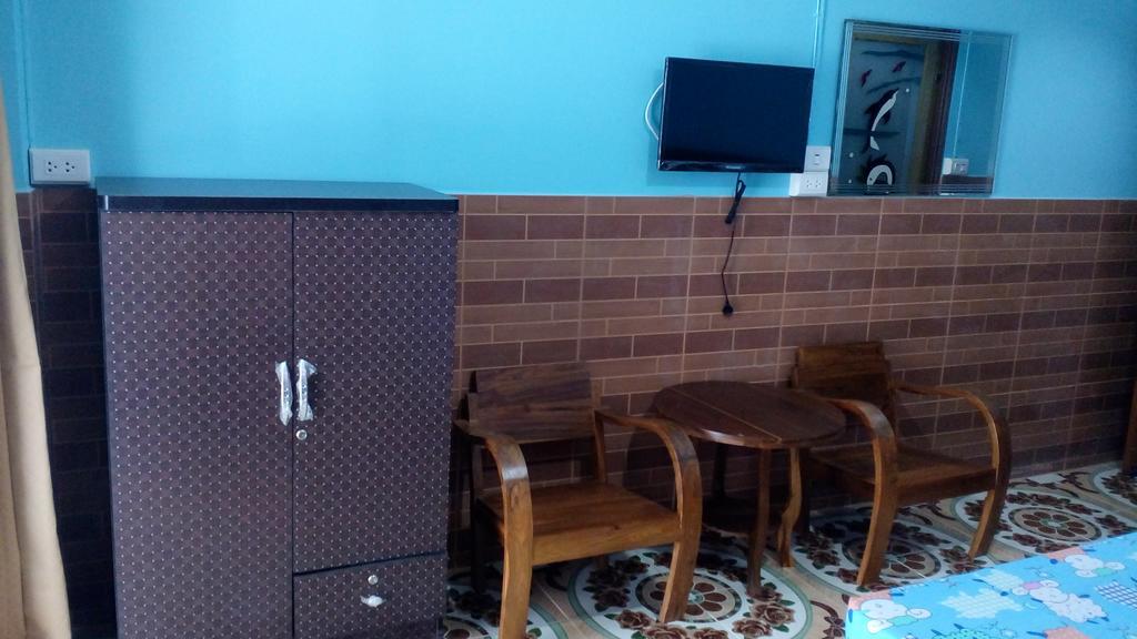 Rueangsrisiri Guesthouse 2 Sukhothai Dış mekan fotoğraf