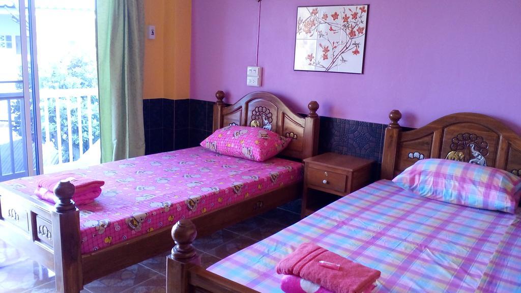 Rueangsrisiri Guesthouse 2 Sukhothai Dış mekan fotoğraf