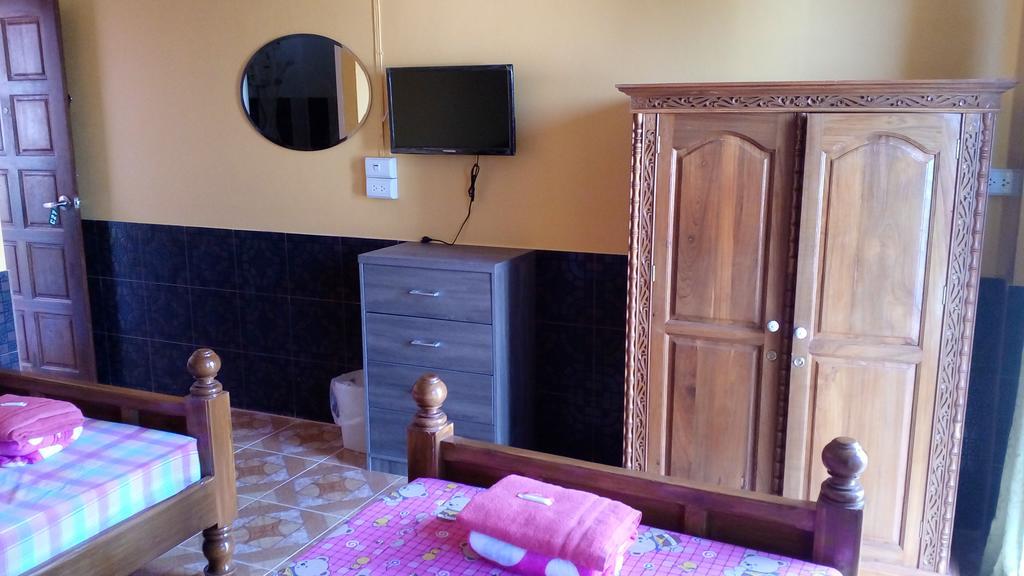 Rueangsrisiri Guesthouse 2 Sukhothai Dış mekan fotoğraf