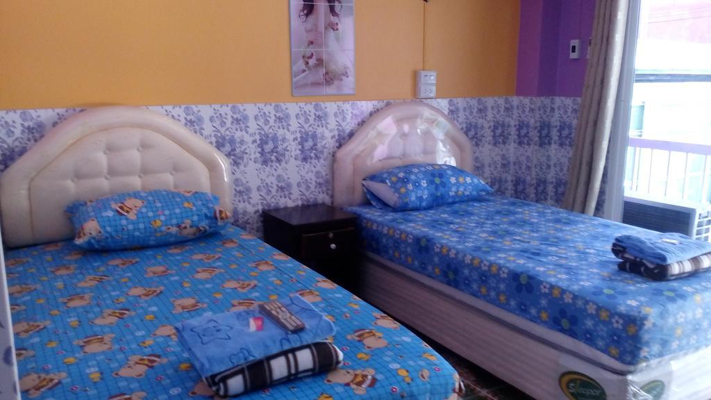 Rueangsrisiri Guesthouse 2 Sukhothai Dış mekan fotoğraf