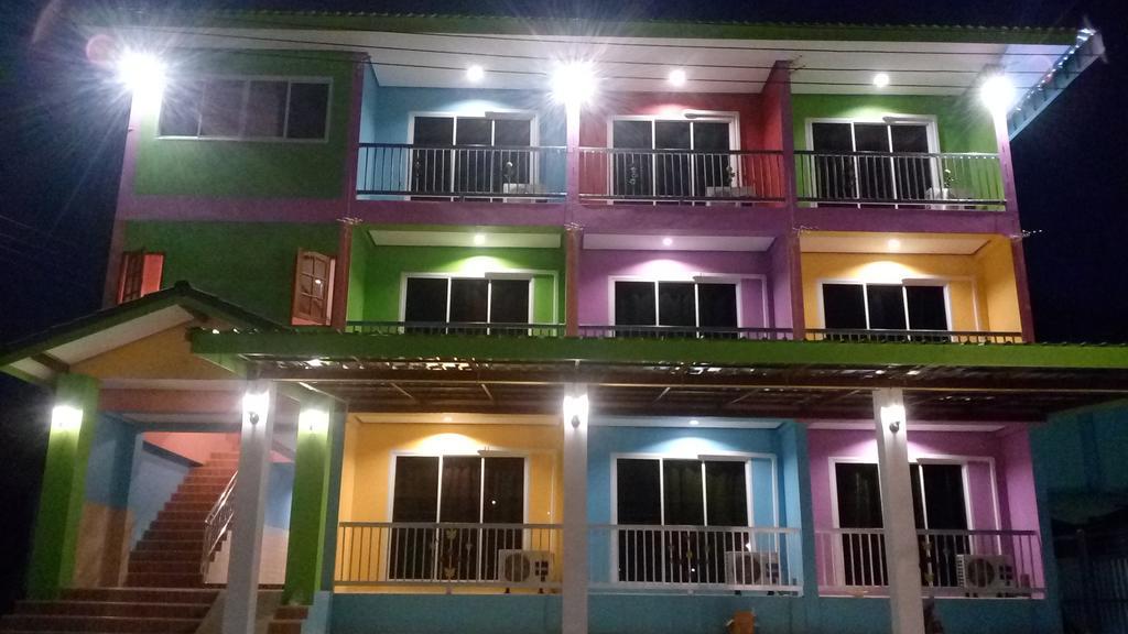 Rueangsrisiri Guesthouse 2 Sukhothai Dış mekan fotoğraf